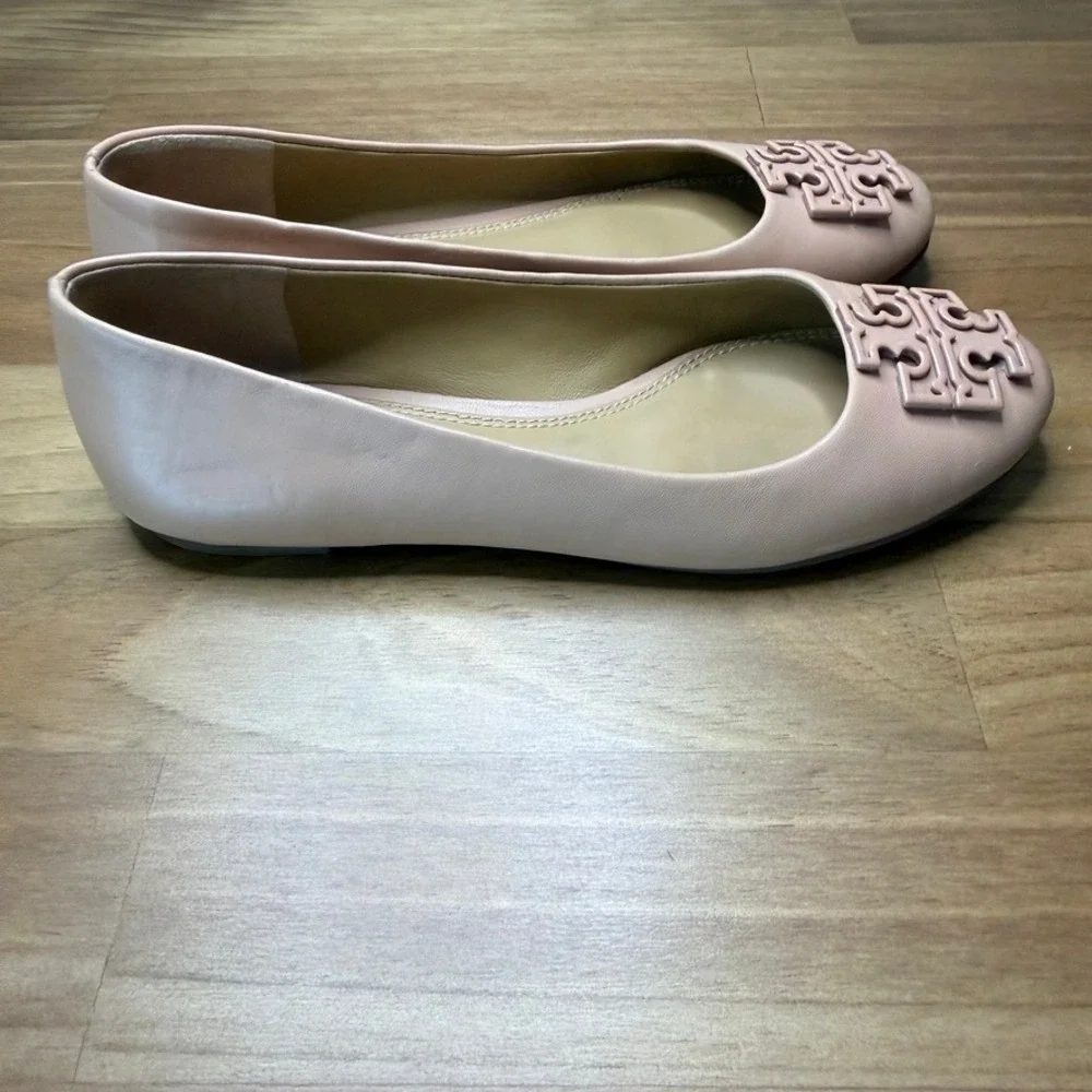 Tory Burch Melinda Multi Logo Ballet Flats Size 5 Makeup Nude Pink Leather